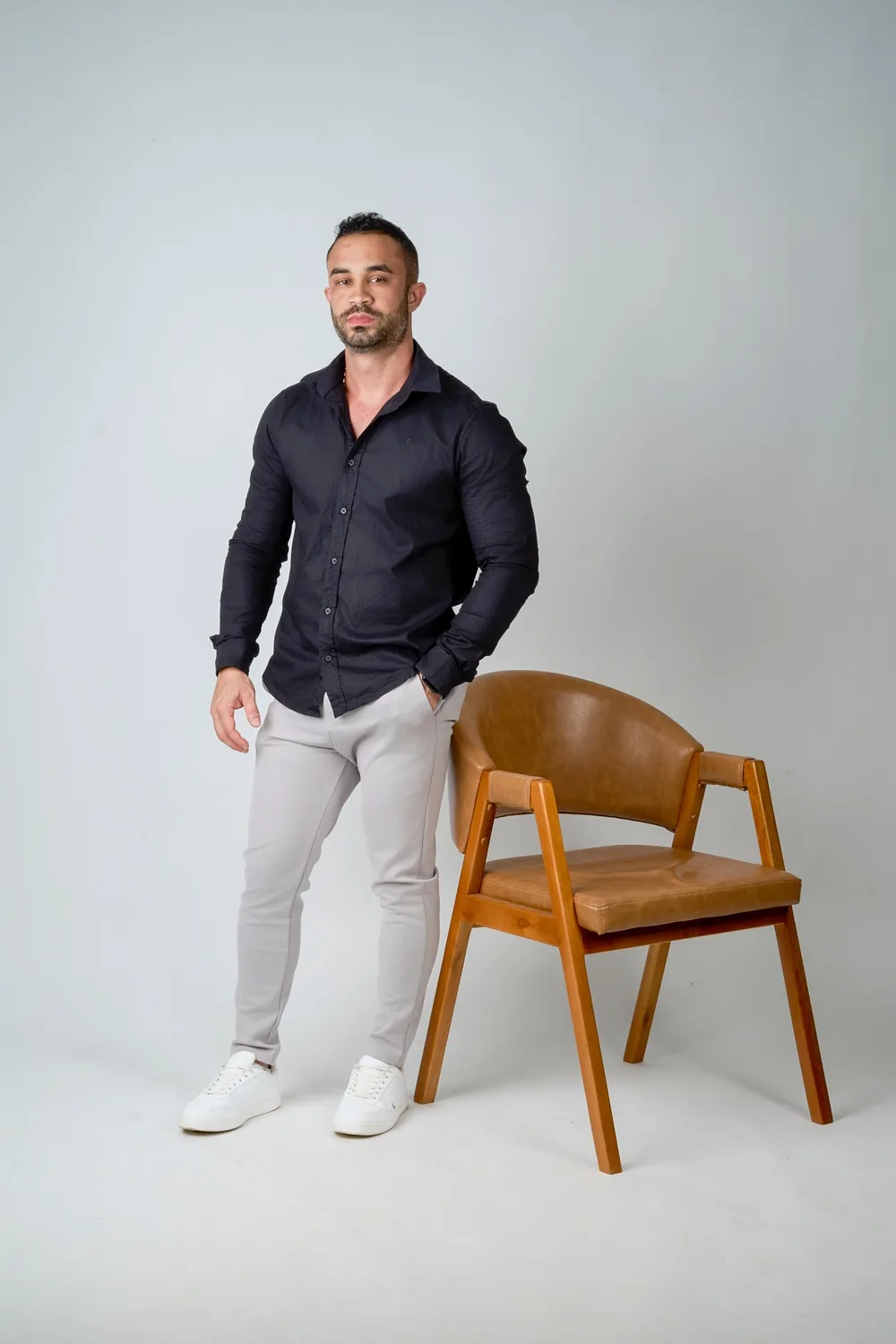 Retrato masculino em pé