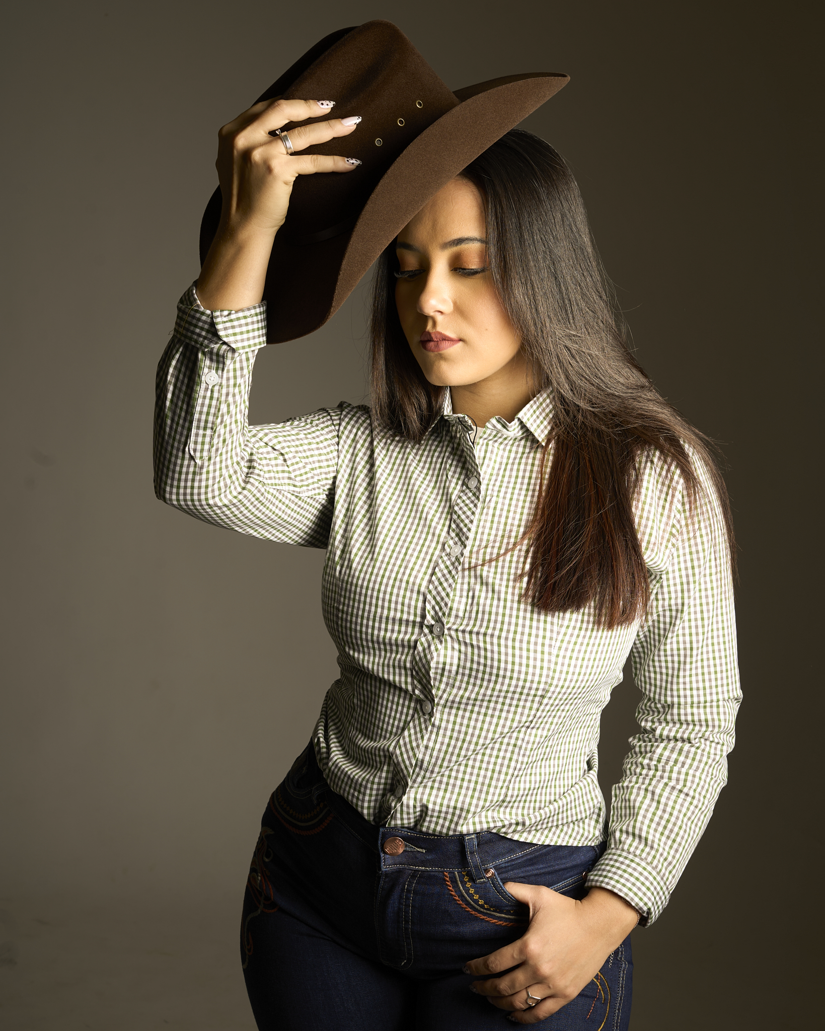 Ensaio country feminino em est&uacute;dio